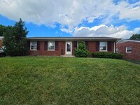 Building Photo - 2144 Tamarack Dr