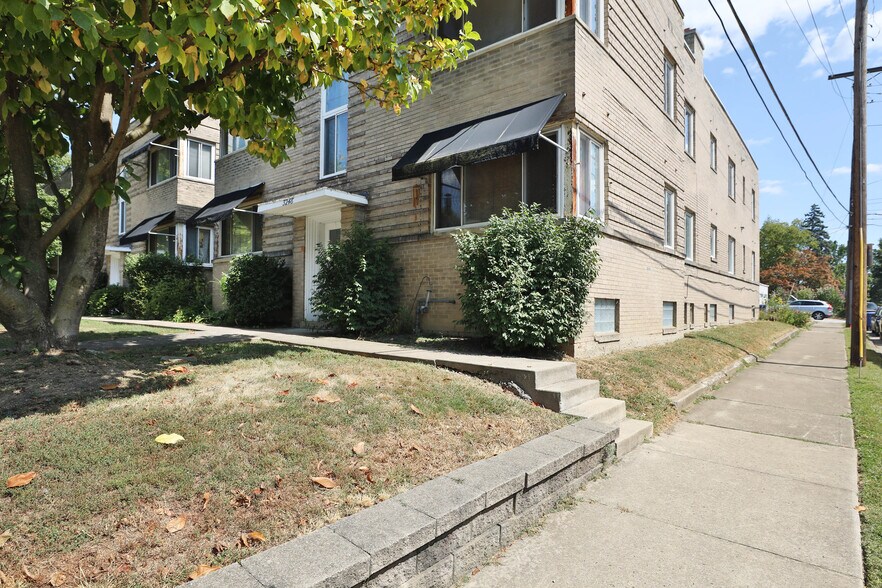 Building Photo - 3248 Indianola Ave