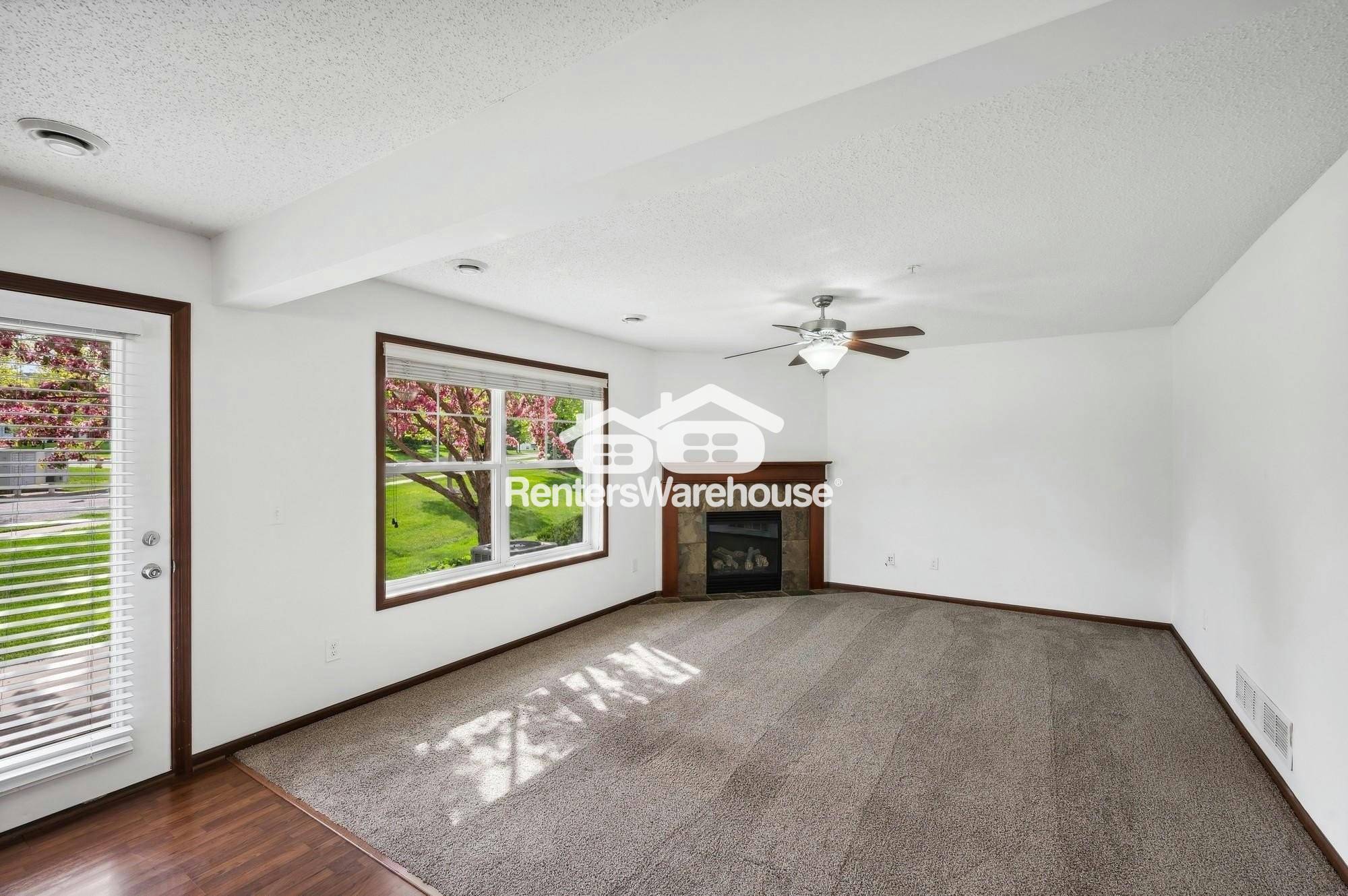 Building Photo - 15610 60th Ave N