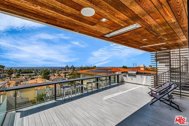 Building Photo - 703 N Lucia Ave