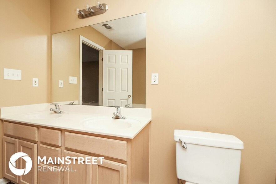 Building Photo - 7327 Fox Creek Dr