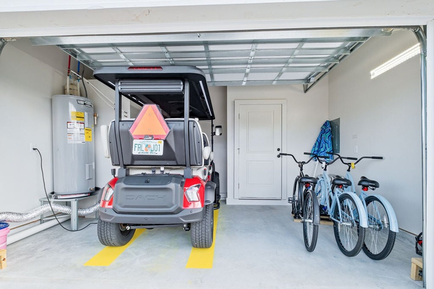 Building Photo - 238 Oleander Dr