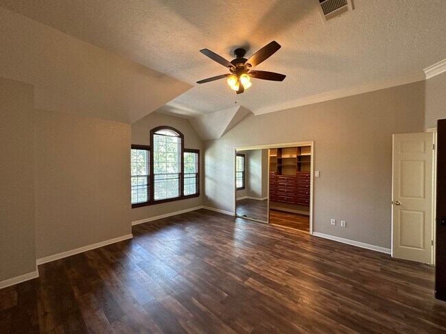 Building Photo - South Austin, Circle-C, Two Story - Available Now
