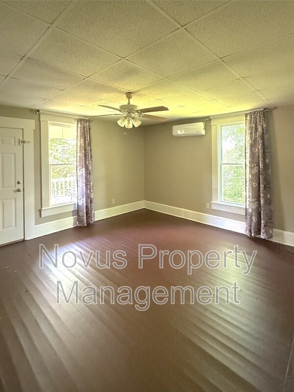 Building Photo - 209 Wedowee St