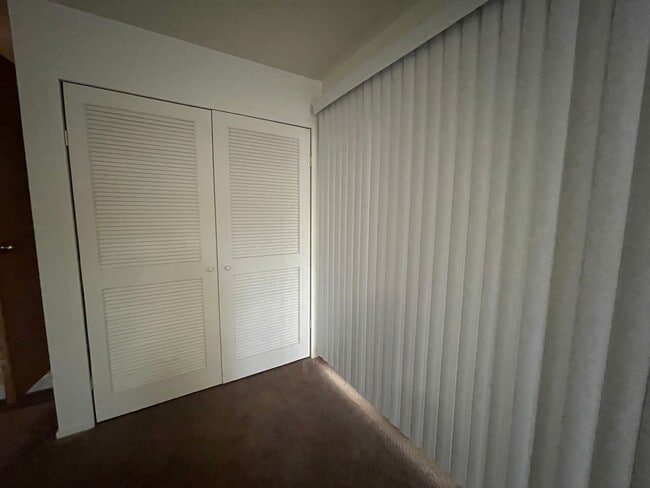 Building Photo - Charming Pet Friendly, 3-Bedroom 1-Bath, p...