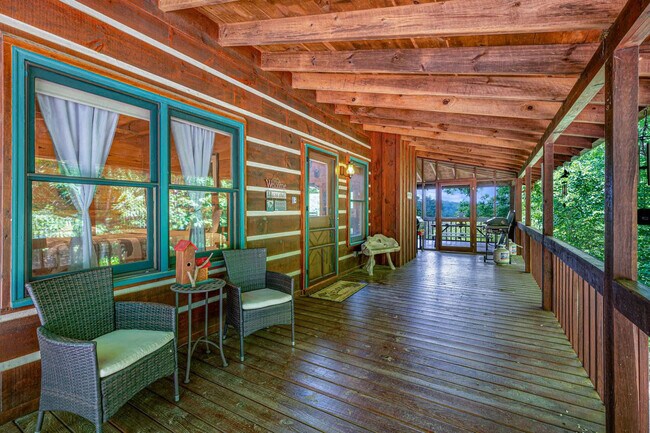 Building Photo - 150 Arrow Way