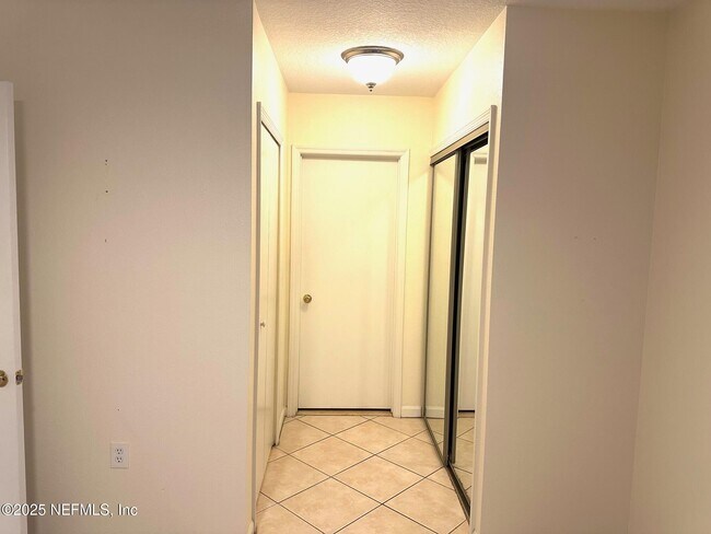 Building Photo - 1655 The Greens Way