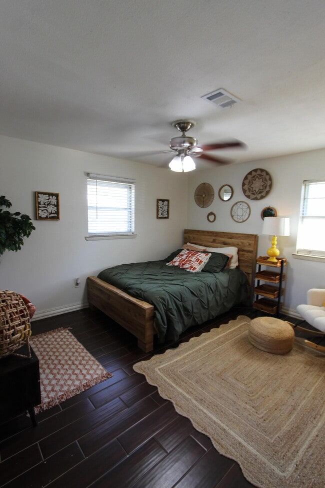 Building Photo - 41 Moriarty St NW