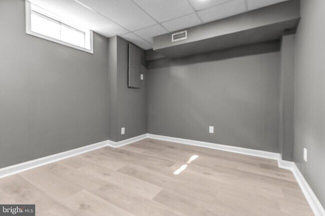 Building Photo - 309 California Trail