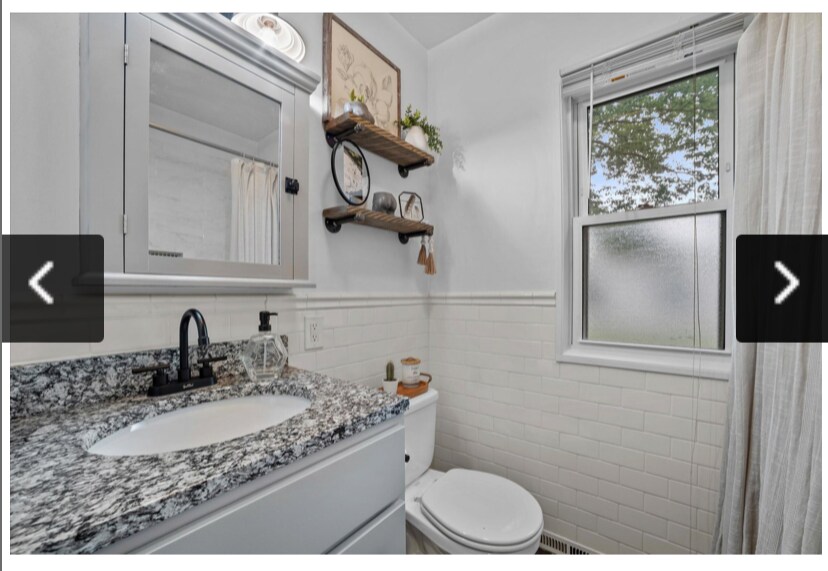 Bathroom - 10922 W Wells St