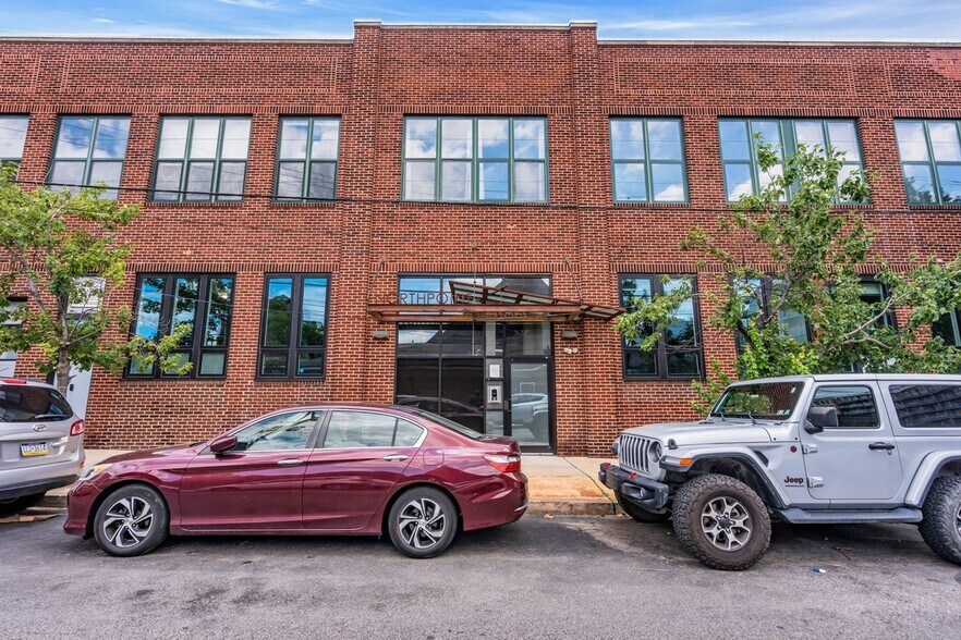 Building Photo - 1203 N 3rd St