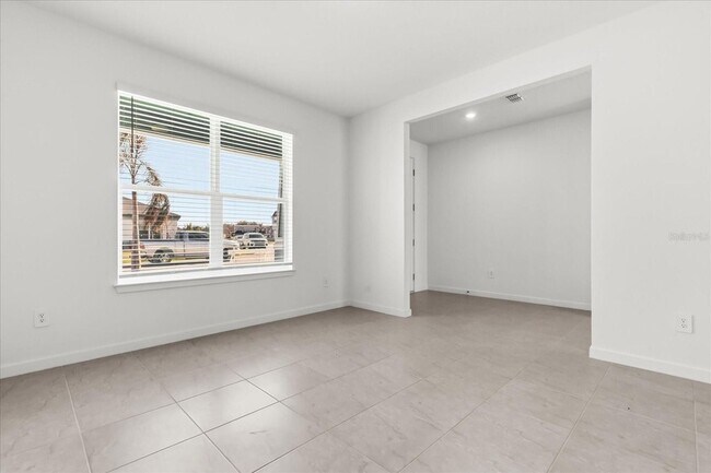 Building Photo - 11216 Sycamore Glen Loop