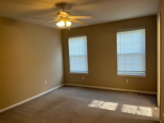 Building Photo - 101 Amazon Dr