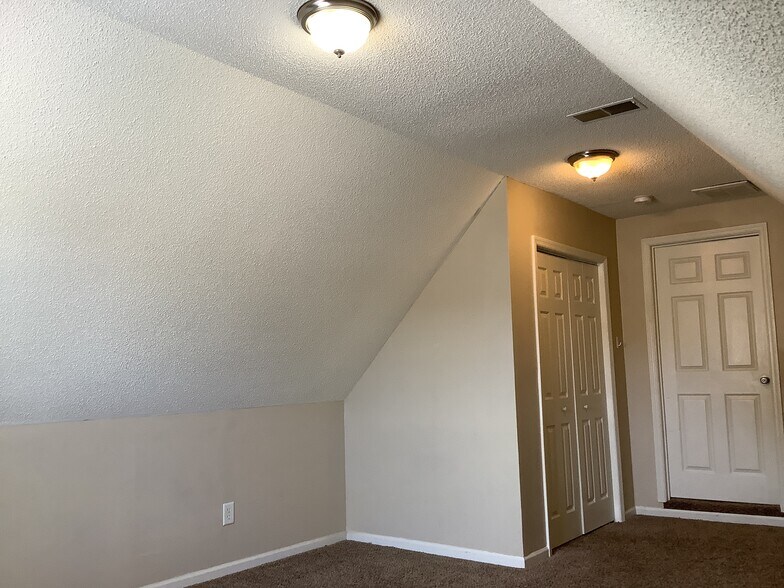 Building Photo - 7269 Sweet Grass Blvd