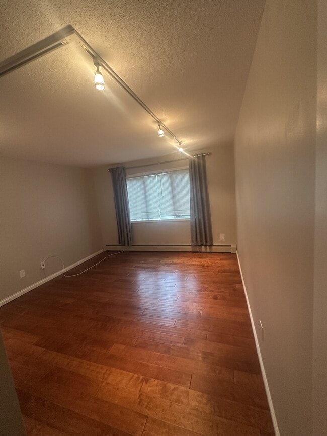 Building Photo - 4380 Brookside Ct