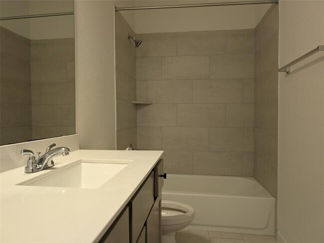 Building Photo - 2624 Franciscana Way