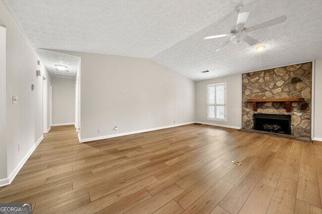 Building Photo - 503 Waterwood Bend