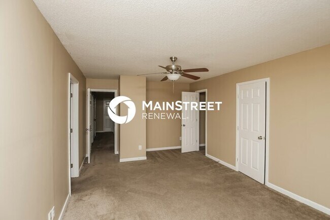 Building Photo - 4 Bedroom Pet-Friendly Home in Villa Rica, GA with Main Street Renewal