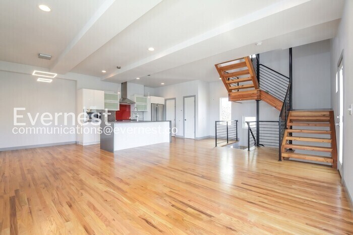 Building Photo - 1237 Tennyson St
