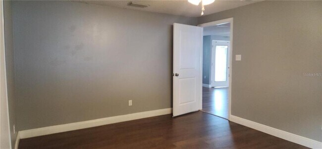 Building Photo - 2408 Kimberly Dr