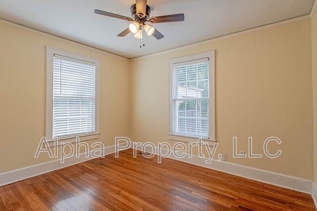 Building Photo - 14 Skyland Dr