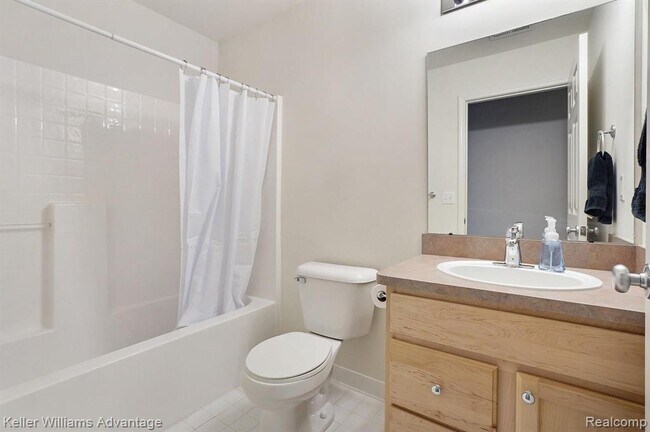 Building Photo - 28556 Carlton Way Dr