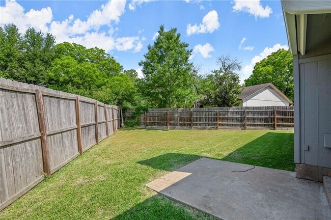 Building Photo - 9402 Marsh Dr