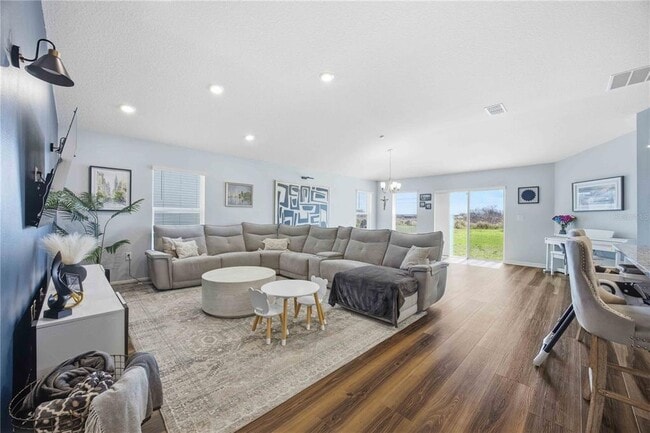 Building Photo - 522 Summer Grv Ln