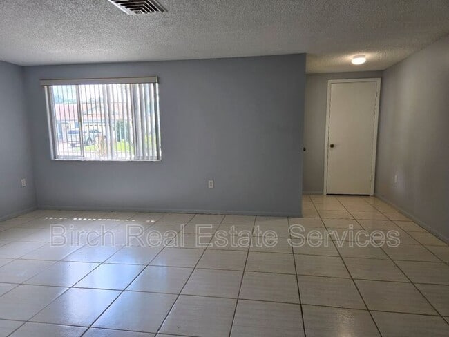 Building Photo - 12304 Hounds Tooth Ln