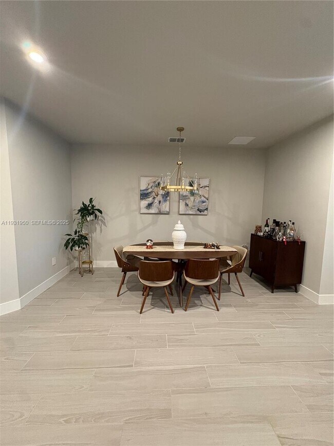 Building Photo - 5020-5124 124th Ave E