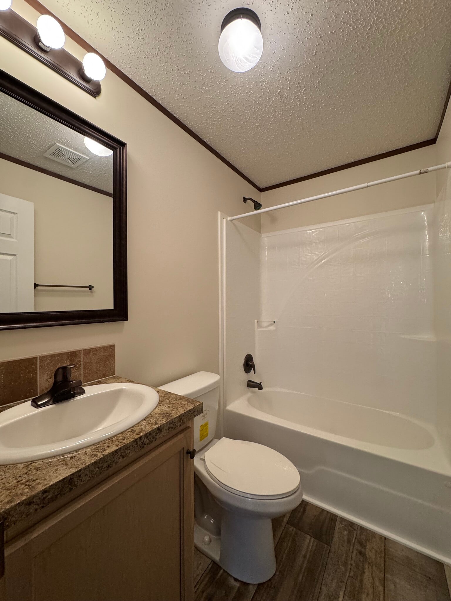 Building Photo - 2372 Maple Dr