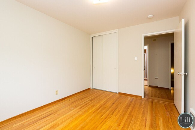 Building Photo - Exceptional Mid-Century 3BR Home in One of San Francisco's Hidden Gems