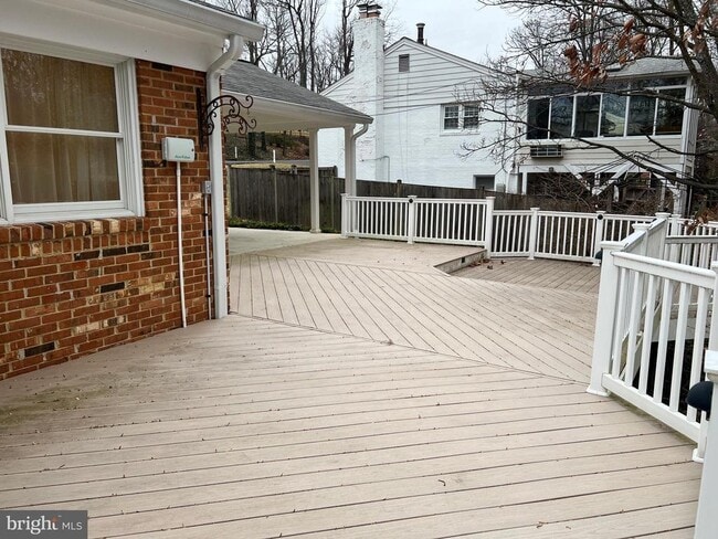 Building Photo - 6830 Pacific Ln