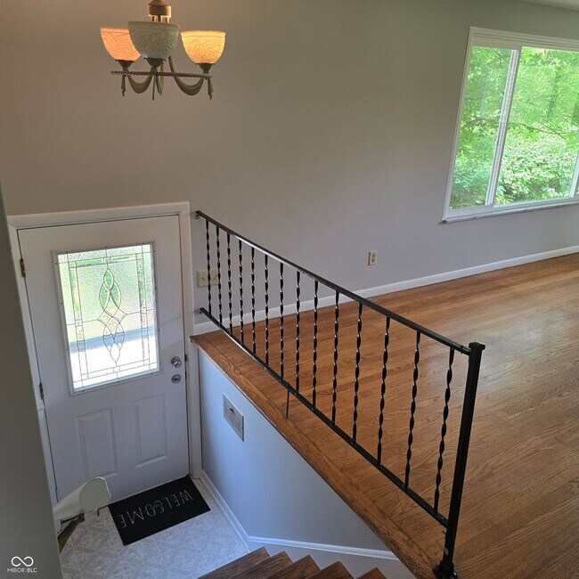 Building Photo - 10016 E Troy Ave