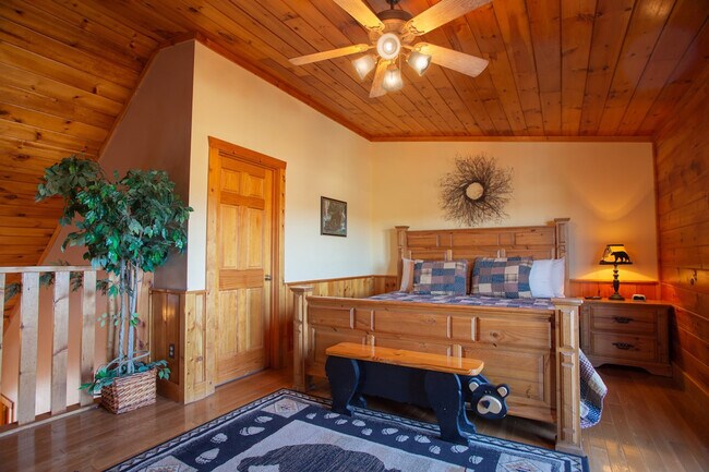 Building Photo - 415 Big Bear Wy