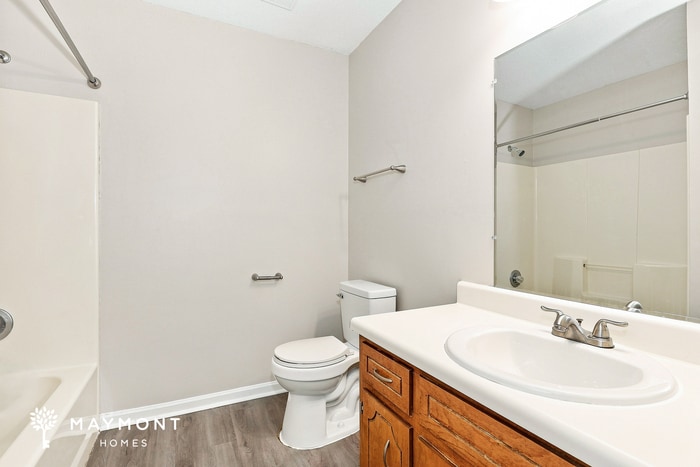 Building Photo - 3513 Hilltop Dr