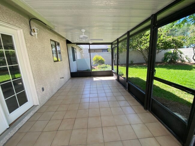 Building Photo - 2417 Brittany Ct
