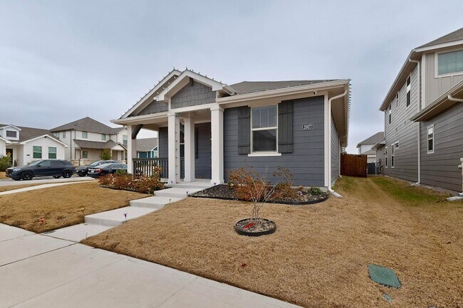 Building Photo - 2927 Brittlebush Dr