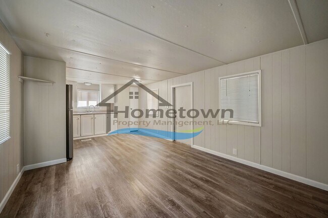 Building Photo - Very Nice 2 Bed 1 Bath Single Wide Mobile in Downtown Hayden!