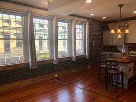 Building Photo - 457 Dauphin St
