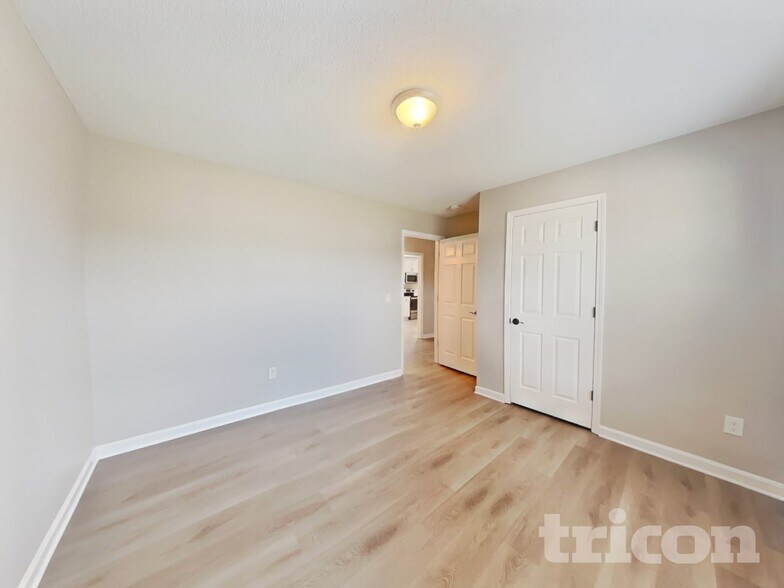 Building Photo - 78 Imperial Dr