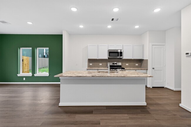 Building Photo - 9113 Highland Northern Wy