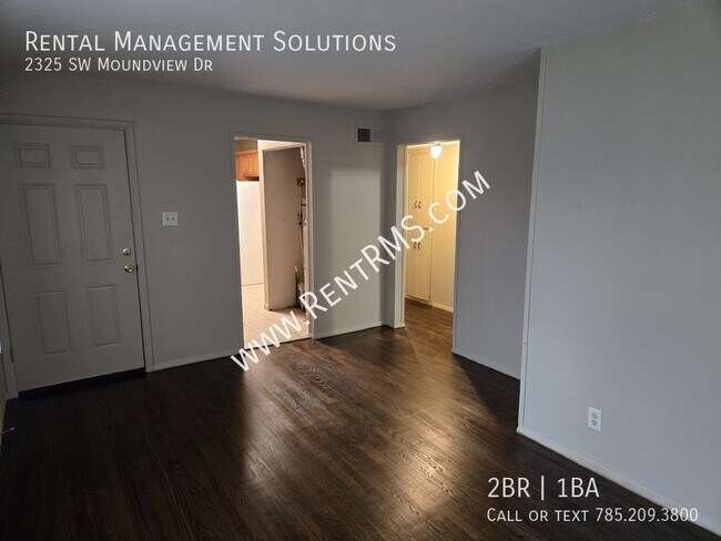 Building Photo - 2325 SW Moundview Dr