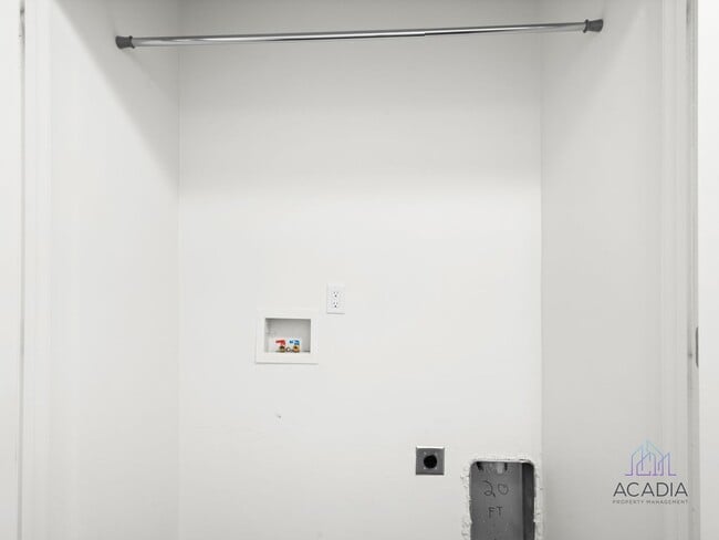 Building Photo - Modern 3BR Apt with Attached Garage & Stunning Mountain Views – Vineyard, UT