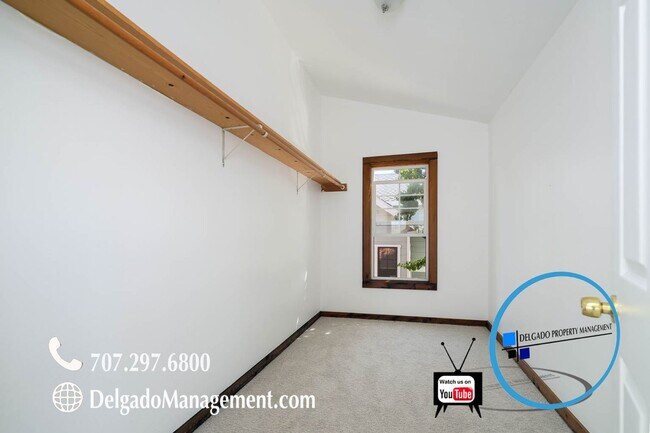 Building Photo - Spectaular Benicia 3 bedroom home