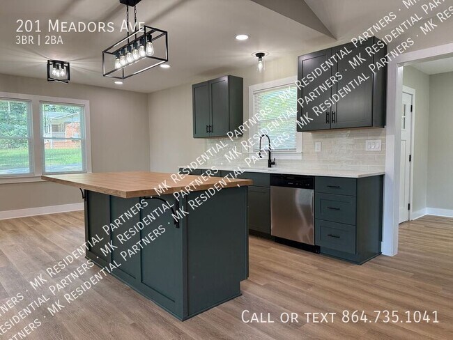 Building Photo - 201 Meadors Ave