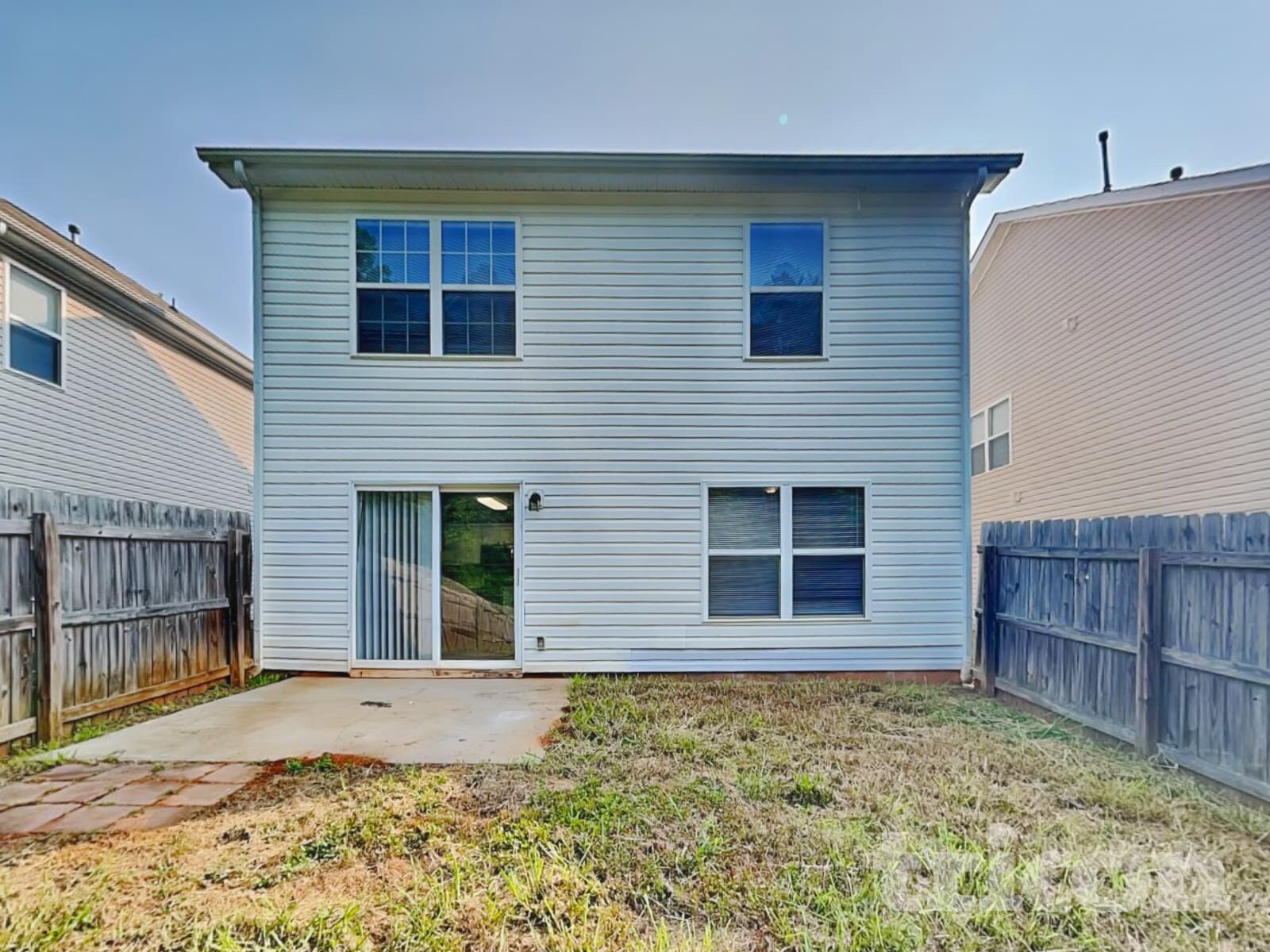 Building Photo - 10247 Hugue Way