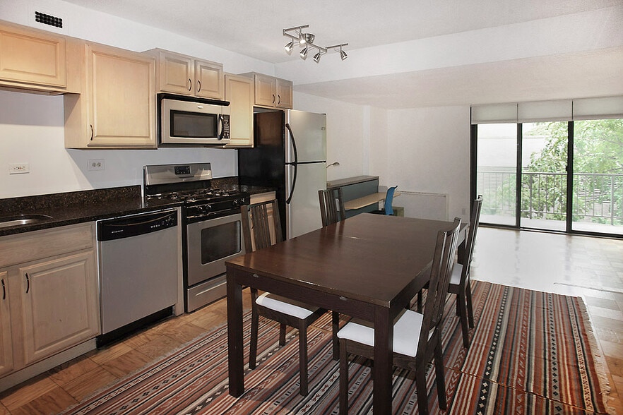 Building Photo - 2201 L St NW