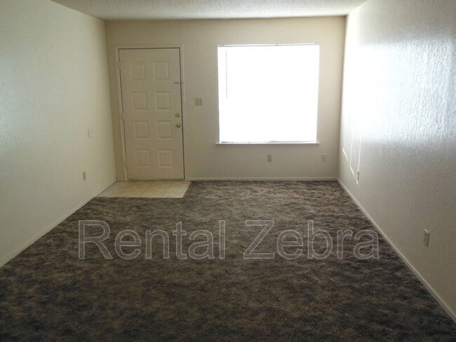 Building Photo - 1203 Kelso St