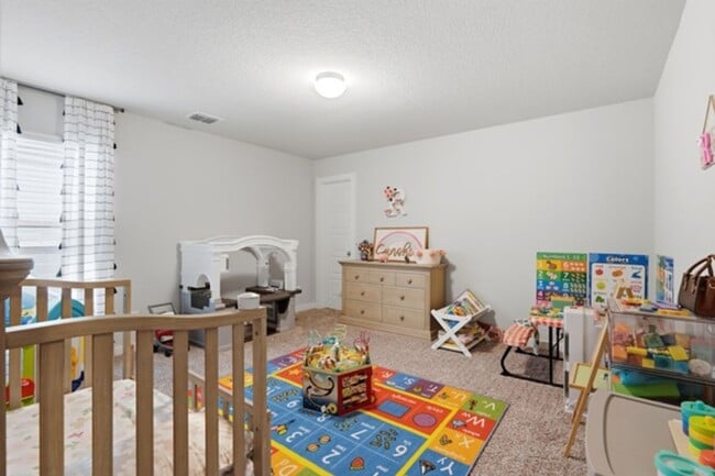 Building Photo - Move in June 2026! Beautiful 4 bd/3.5 bath near Randolph AFB!